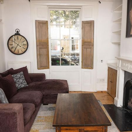 The Angel Place Hideaway - Fair 4Bdr House With Terrace Лондон Екстериор снимка