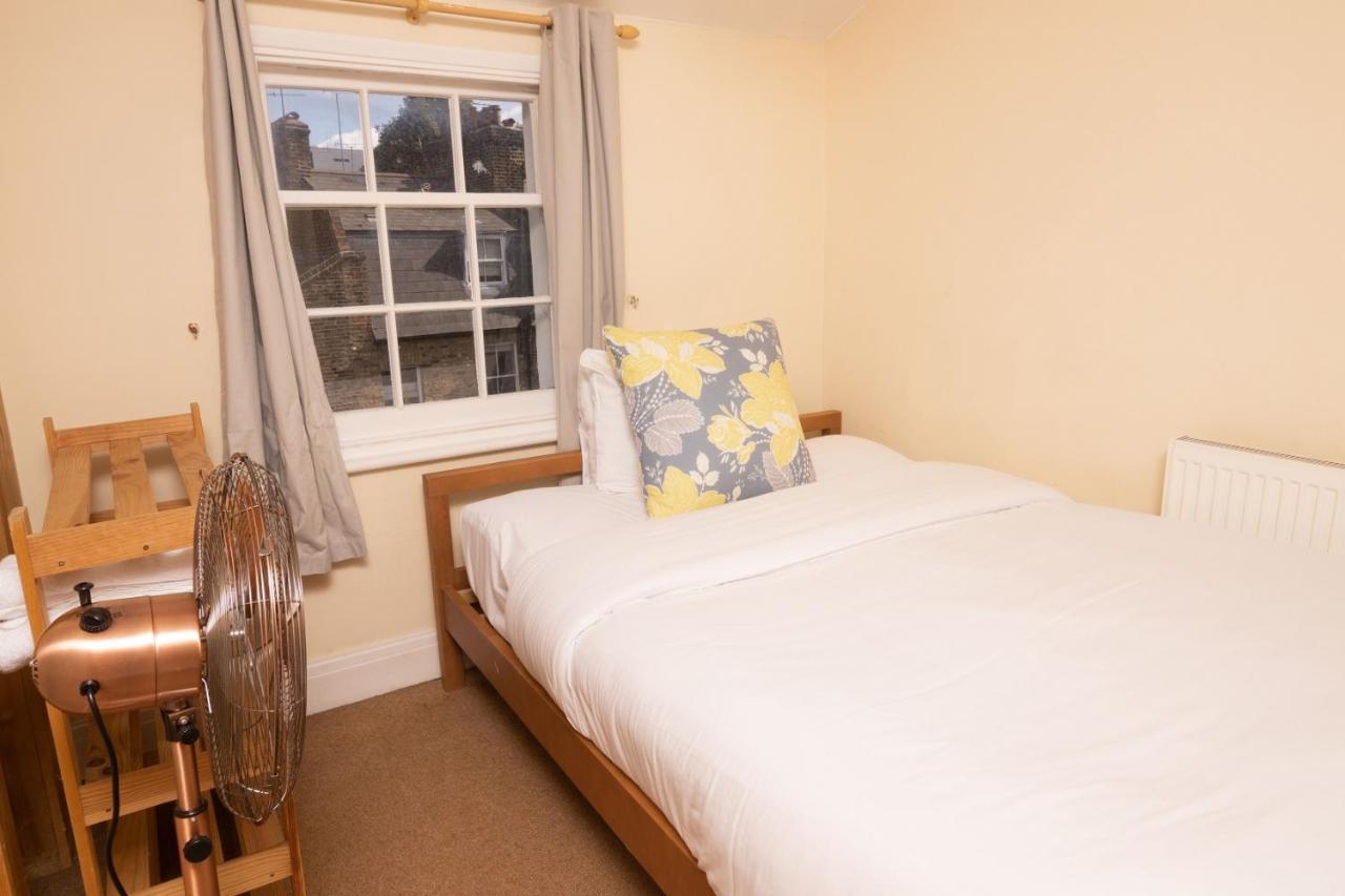 The Angel Place Hideaway - Fair 4Bdr House With Terrace Лондон Екстериор снимка